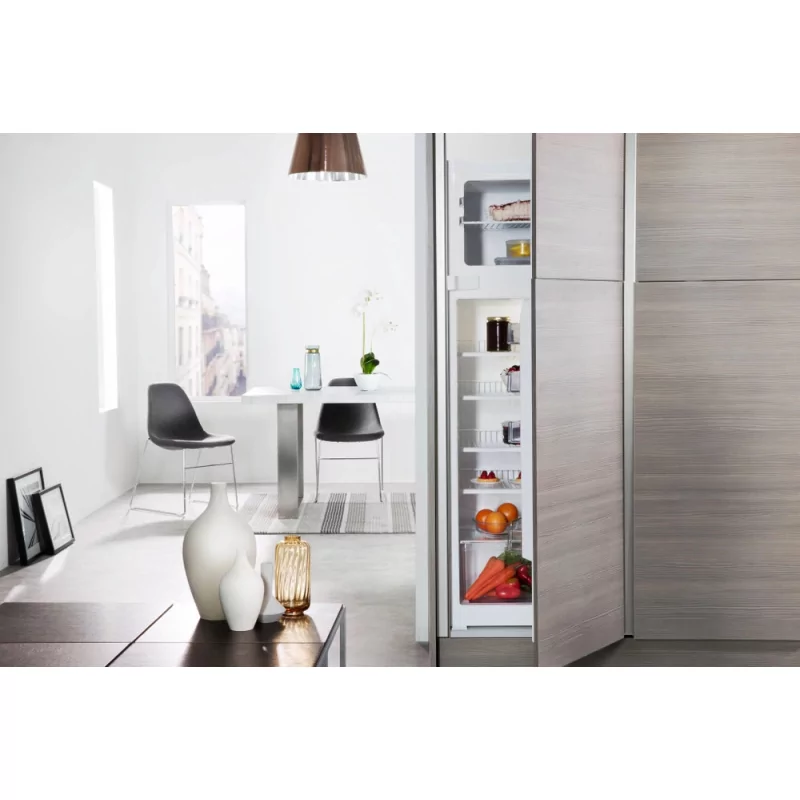 Kontrolsat - Built-In Refrigerator Whirlpool 239L - Art 364 62