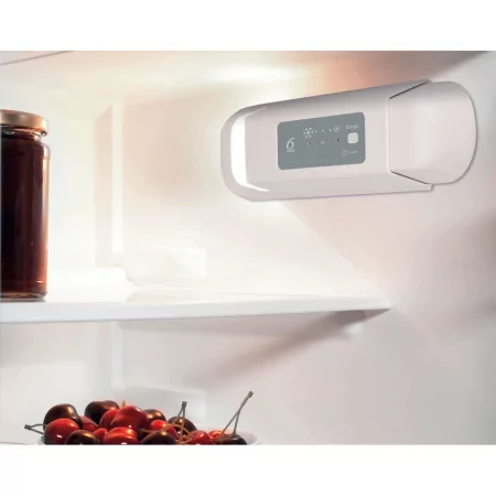 Kontrolsat - Whirlpool Combined Fridge 126L - WBUF011 Kontrolsat - Whirlpool Combined Fridge 126L - WBUF011