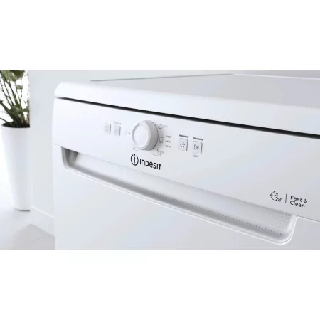Kontrolsat - Indesit DFE 1B19 13 Dishwasher (13 Place Settings - 60cm - Class F) Kontrolsat - Indesit DFE 1B19 13 Dishwasher (13 Place Settings - 60cm - Class F)