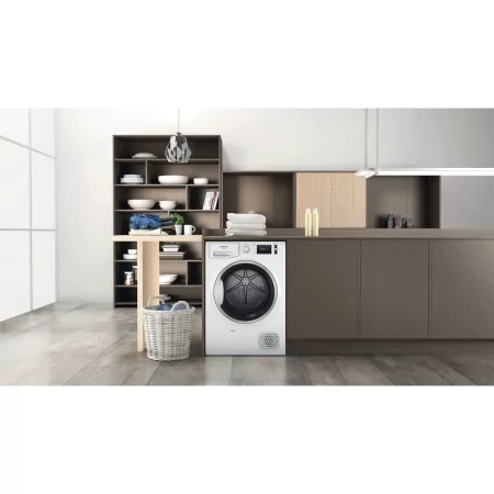 Kontrolsat - Hotpoint Tumble Dryer - 8Kg - Heat Pump - NT M11 8X3SK EU Kontrolsat - Hotpoint Tumble Dryer - 8Kg - Heat Pump - NT M11 8X3SK EU