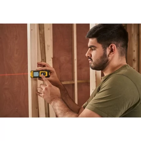 Kontrolsat - Medidor Laser Stanley - 30m - SLM100 - STHT77100-0 Kontrolsat - Medidor Laser Stanley - 30m - SLM100 - STHT77100-0
