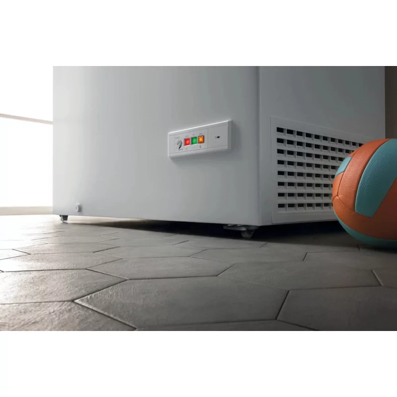 Kontrolsat - Indesit Freezer - 251L - Frost Free - Class F - White - OS 1A 250 2