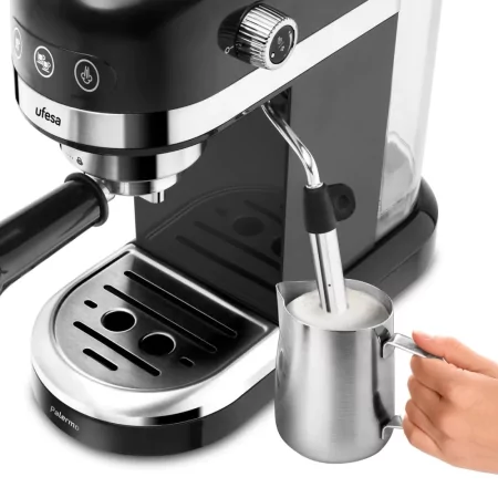 Kontrolsat - Máquina de Café Expresso Ufesa - 1350W - 20 Bares - Rápido Aquecimento Kontrolsat - Máquina de Café Expresso Ufesa - 1350W - 20 Bares - Rápido Aquecimento