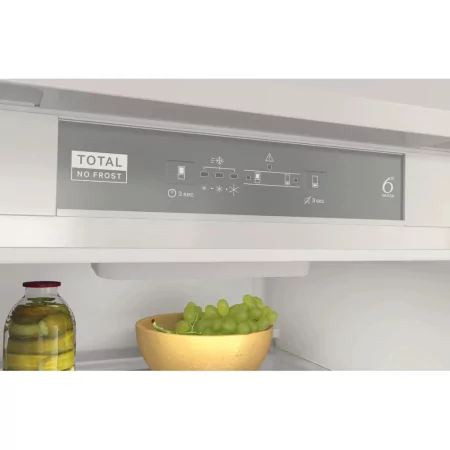 Kontrolsat - Whirlpool WHC18 T322 Integrated Fridge Freezer (250L - Class E - Não aplicável) Kontrolsat - Whirlpool WHC18 T322 Integrated Fridge Freezer (250L - Class E - Não aplicável)