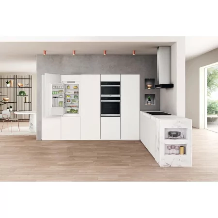 Kontrolsat - Whirlpool WHC18 T322 Integrated Fridge Freezer (250L - Class E - Não aplicável) Kontrolsat - Whirlpool WHC18 T322 Integrated Fridge Freezer (250L - Class E - Não aplicável)