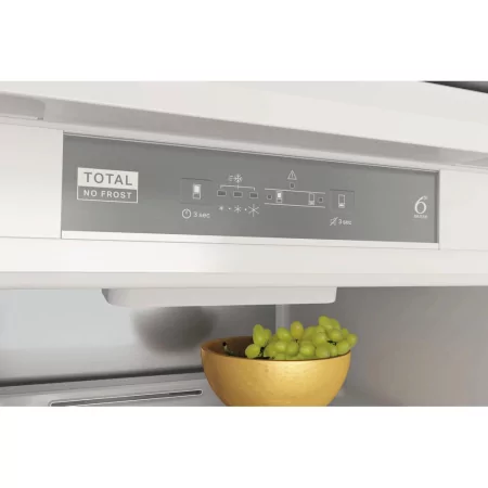Kontrolsat - Frigorífico 2 Portas de Encastre Whirpool - 239L - Classe F - Branco - WHC20 T352 Kontrolsat - Frigorífico 2 Portas de Encastre Whirpool - 239L - Classe F - Branco - WHC20 T352