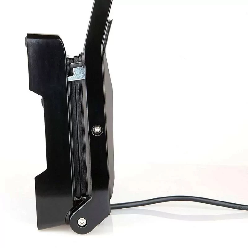 Kontrolsat - Grelhador Sandwhicheira Black+Decker 1000W - BXGR1000E