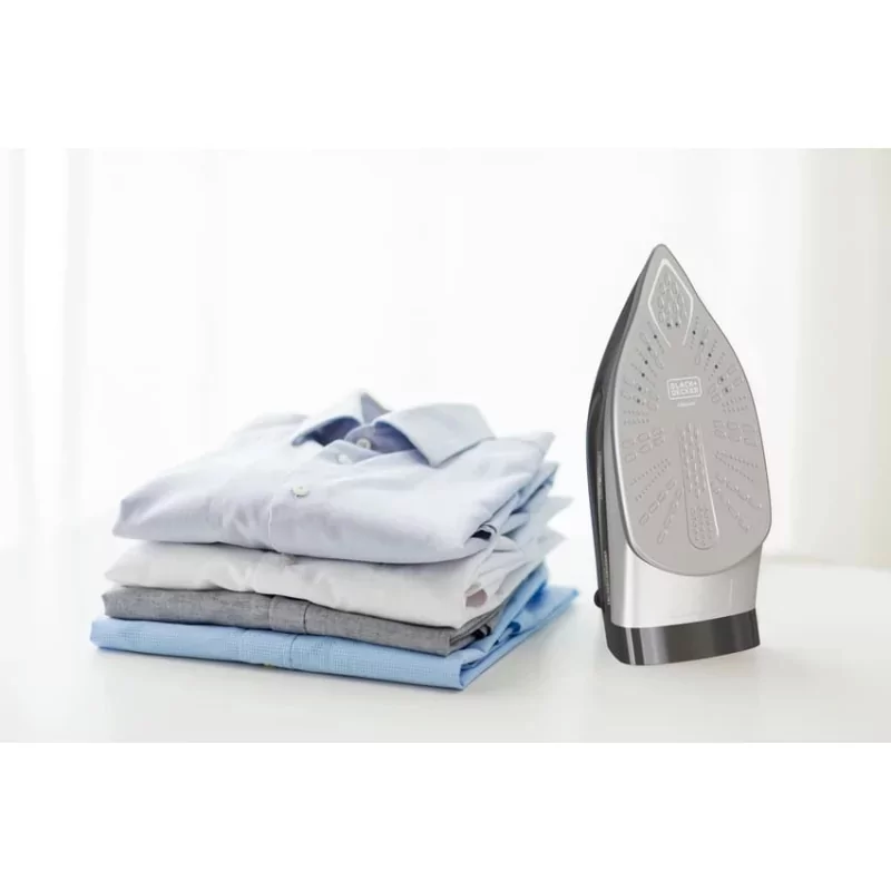 Kontrolsat - Black+Decker Steam Iron with Steam Wand - 2400W 1.5L 200g/min - Ceramic Base - BXSS2401E