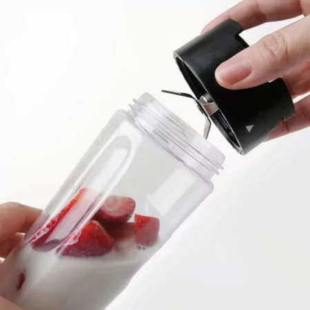Kontrolsat - Black+Decker Portable Blender 350W - 2 x 600ml Cups - BXJBA350E Kontrolsat - Black+Decker Portable Blender 350W - 2 x 600ml Cups - BXJBA350E