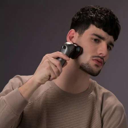 Remington Ultimate Series Rotary Shaver - XR1570