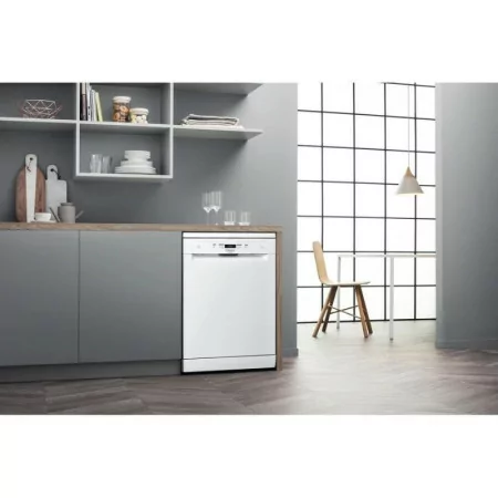Máquina Lavar Loiça Hotpoint HFC3C41CW - 60cm - 14 Talheres|Hotpoint|8050147610565