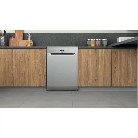 Hotpoint HFC3C26FX Dishwasher - 60cm - 14 Cutlery Sets