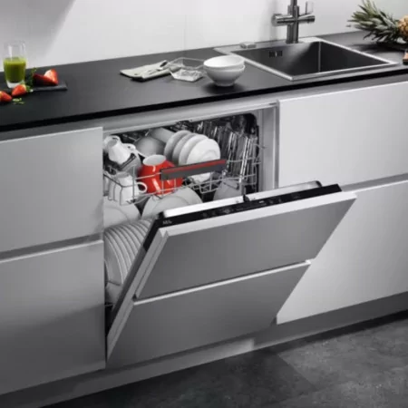 AEG Built-in Dishwasher - 13 place settings - 60cm - White - FSB53617Z