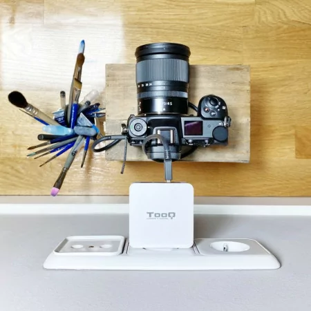 TooQ Dual Charger - USB-C PD + USB A QC3.0 port - 48W - White - TQWC-2SC03WT