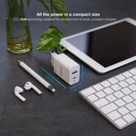 TooQ Charger - USB-C/PD - 45W - White - TQWC-GANQCPD45WT