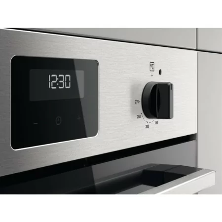 Zanussi Built-in Electric Oven - 2790W - 72L - A+ - Black / Stainless Steel - ZOHXX3X1