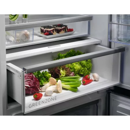 AEG Combined Refrigerator - 376L - White - NSC7G751