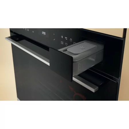 Whirlpool Electric Oven 73L - WOI7A8FPT1SXA