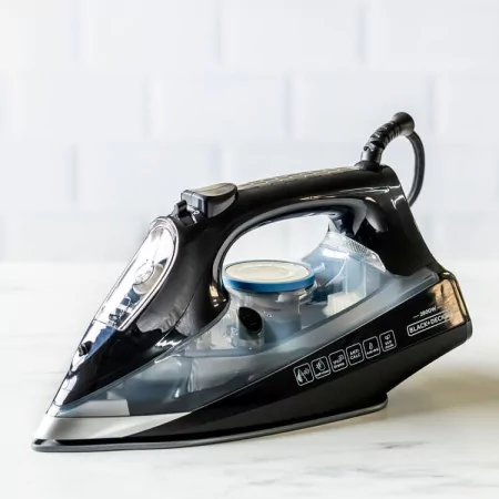 Ferro a Vapor Black+Decker 2800W - Base Cerâmica - BXIR2805E