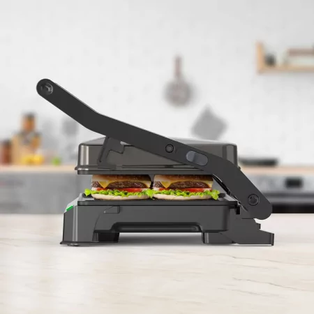 Black+Decker 1000W Sandwich Maker - 180º Opening - Non-stick Plates - BXGR1001E