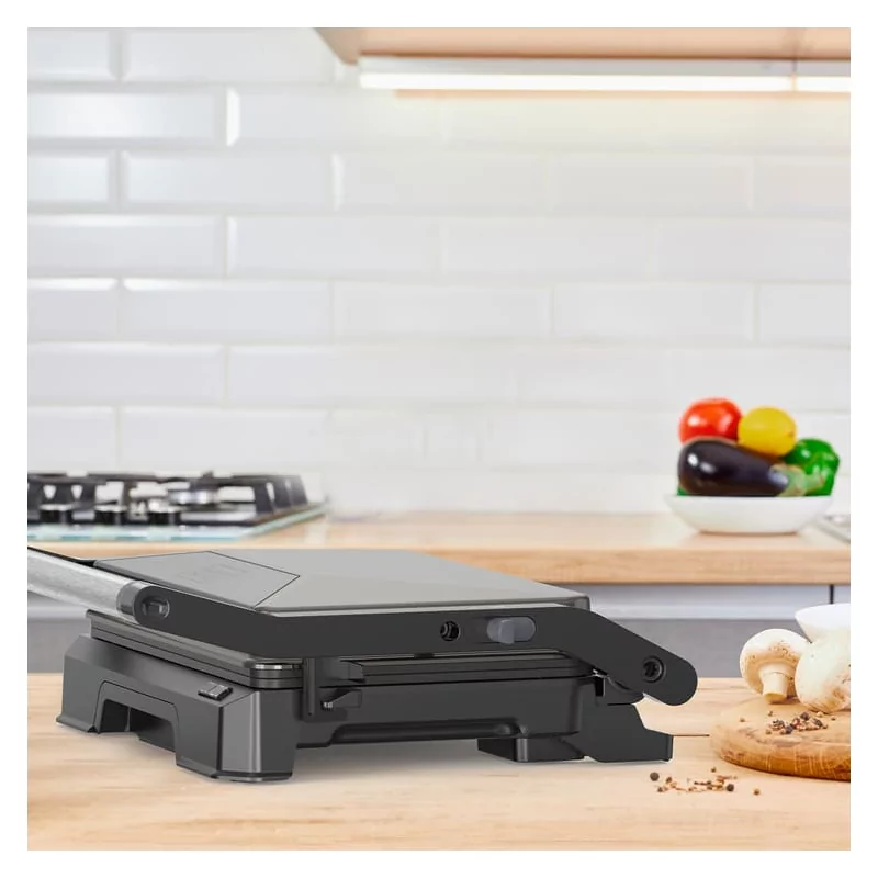 Grill Black+Decker 1000W - Abertura 180º - Placas Antiaderentes - BXGR1001E