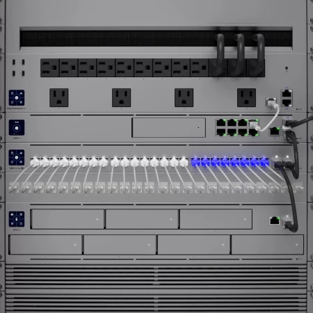 Kontrolsat - Ubiquiti UniFi Switch Pro Max 24 PoE - (24 Ports - Layer 3 - 2.5GbE - PoE++) Kontrolsat - Ubiquiti UniFi Switch Pro Max 24 PoE - (24 Ports - Layer 3 - 2.5GbE - PoE++)