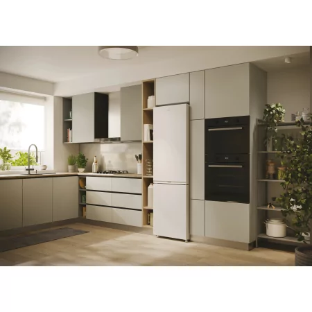 Kontrolsat - Candy CNCQ2T518EW Fridge Freezer (279L - Class E - White) Kontrolsat - Candy CNCQ2T518EW Fridge Freezer (279L - Class E - White)