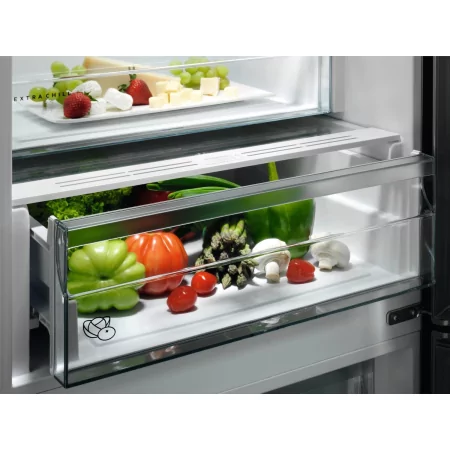 Kontrolsat - AEG RCB632E9MU Fridge Freezer (330L - Class E - Inox) Kontrolsat - AEG RCB632E9MU Fridge Freezer (330L - Class E - Inox)