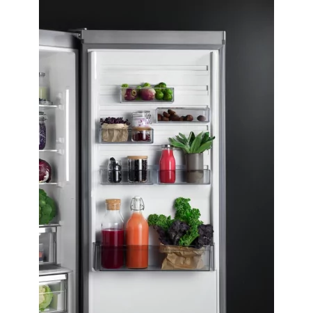 Kontrolsat - AEG RCB632E9MU Fridge Freezer (330L - Class E - Inox) Kontrolsat - AEG RCB632E9MU Fridge Freezer (330L - Class E - Inox)