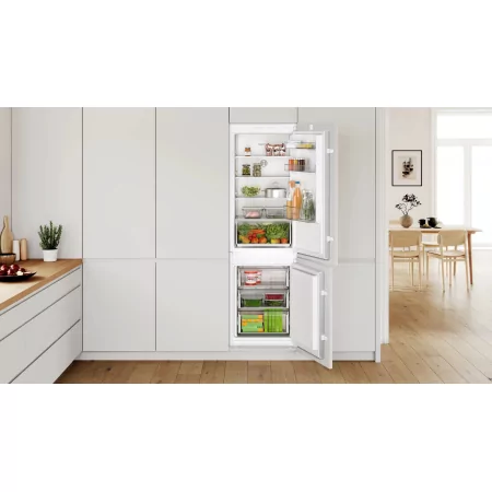 Kontrolsat - Frigorífico Combinado Encastrável Bosch Serie 2 260L NoFrost - KIN86NSE0 Kontrolsat - Frigorífico Combinado Encastrável Bosch Serie 2 260L NoFrost - KIN86NSE0